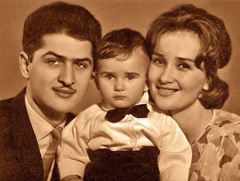 Стала женой 17-летнего выпускника школы. Как сейчас живёт и выглядит 87-летняя Кириенко