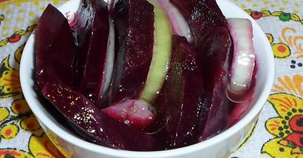 Как вкусно замариновать свеклу: простая закуска в греческом стиле